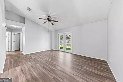 401 Maggie Way, Saint Marys, GA 31558 - Photo 5