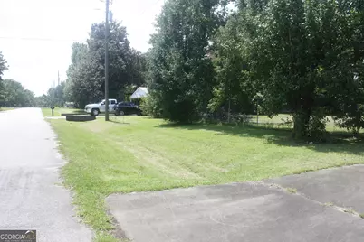 207 Cambridge Drive, Warner Robins, GA 31093 - Photo 3