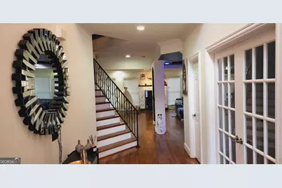 6375 Glenridge  Unit Drive #200, Atlanta, GA 30328 - Photo 9