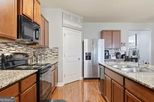 2234 Sawgrass Dr, Hampton, GA 30228 - Photo 5