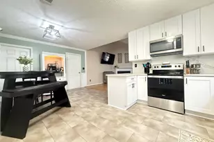 467 Grove Pointe Ct, Locust Grove, GA 30248 - Photo 9