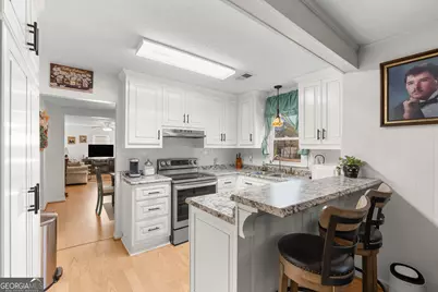 124 Pierce Avenue, Swainsboro, GA 30401 - Photo 9