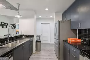 250 Pharr Rd NE, Atlanta, GA 30305 - Photo 5