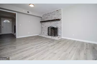 541 N White St Unit 11, Carrollton, GA 30117 - Photo 23