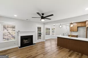 8603 Regent St, Jonesboro, GA 30238 - Photo 5