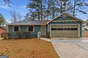 621 Maple Dr, Riverdale, GA 30274 - Photo 1