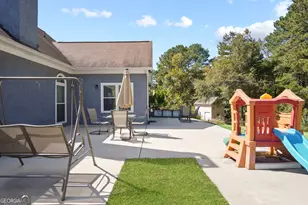 131 Pecan Lake, Sharpsburg, GA 30277 - Photo 17