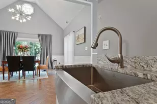 131 Pecan Lake, Sharpsburg, GA 30277 - Photo 5