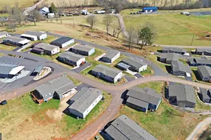 121 N Gemstone Ave, Franklin, NC 28734 - Photo 31