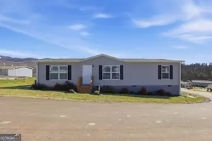 121 N Gemstone Ave, Franklin, NC 28734 - Photo 3