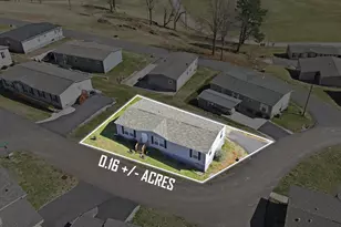 121 N Gemstone Ave, Franklin, NC 28734 - Photo 5