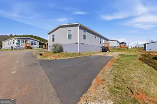 121 N Gemstone Ave, Franklin, NC 28734 - Photo 27