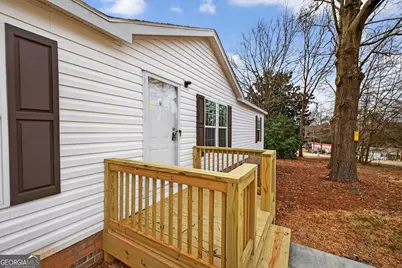 720 Woodland Circle, Loganville, GA 30052 - Photo 9