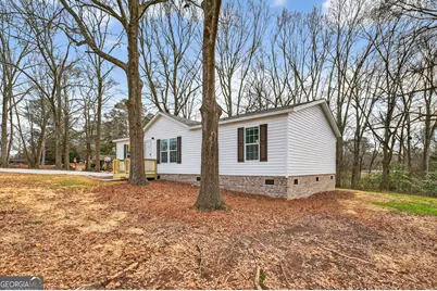 720 Woodland Circle, Loganville, GA 30052 - Photo 3