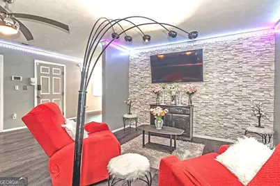 518 Cooley Drive, Sandersville, GA 31082 - Photo 13