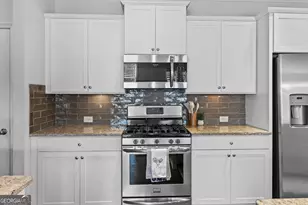 6647 Rivergreen Rd, Flowery Branch, GA 30542 - Photo 9