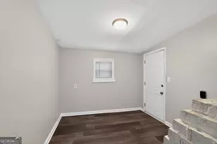 90 Jonathan Rd, Riverdale, GA 30274 - Photo 9