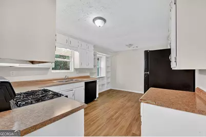 1015 Nimblewood Way, Stone Mountain, GA 30088 - Photo 19