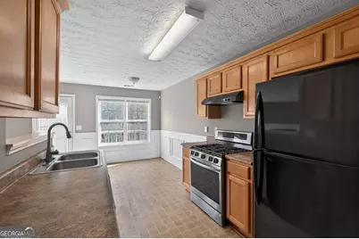 502 Shadow Valley Court, Lithonia, GA 30058 - Photo 19