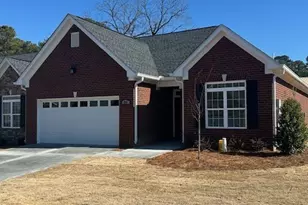 225 Regency Ln, Calhoun, GA 30701 - Photo 1