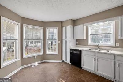 205 Pineknoll Court, Ellenwood, GA 30294 - Photo 13