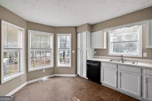 205 Pineknoll Ct, Ellenwood, GA 30294 - Photo 13