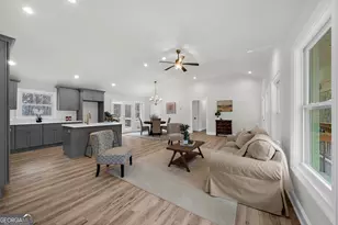 922 Linch Rd, Senoia, GA 30276 - Photo 9