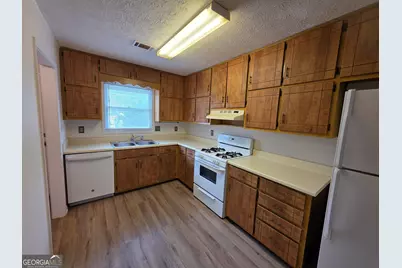 370 Williamsburg Way, Fayetteville, GA 30214 - Photo 3