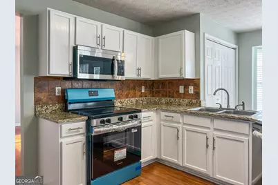 1382 Stoneleigh Way, Stone Mountain, GA 30088 - Photo 19