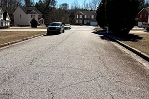 9154 Claude Ct, Jonesboro, GA 30238 - Photo 3