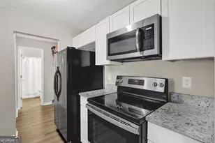 549 Windchase Ln, Stone Mountain, GA 30083 - Photo 13