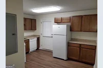 203 Enterprise Apt A, Dublin, GA 31021 - Photo 1