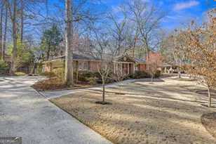 2318 Midvale Cir, Tucker, GA 30084 - Photo 3