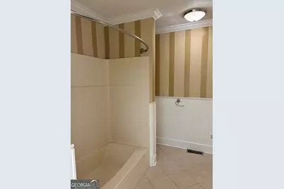 271 Lakeshore Drive, Warner Robins, GA 31088 - Photo 5