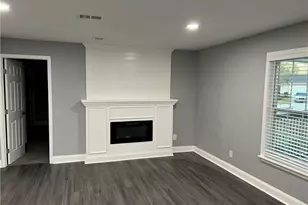 318 Willowwind Dr, Loganville, GA 30052 - Photo 5