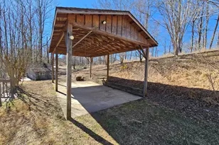 147 W Highland St, Blue Ridge, GA 30513 - Photo 3