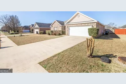 118 Manchester Lane, Byron, GA 31008 - Photo 3