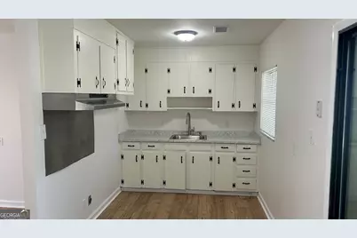 2559 Burbank Place, Macon, GA 31206 - Photo 3