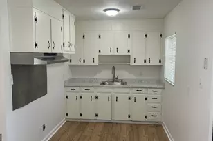 2559 Burbank Pl, Macon, GA 31206 - Photo 3