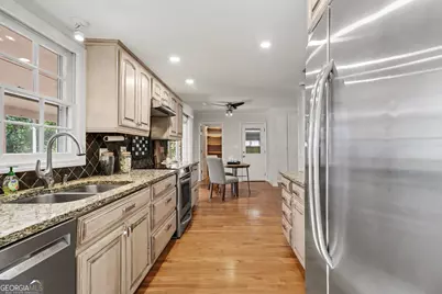 2820 Briarglen Drive, Atlanta, GA 30340 - Photo 9