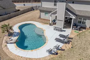 53 Adventure Trl, Jefferson, GA 30549 - Photo 3