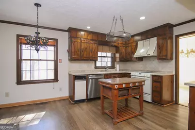 125 Surrey Place, Perry, GA 31069 - Photo 9