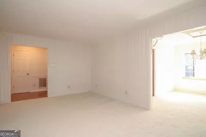 125 Surrey Place, Perry, GA 31069 - Photo 5