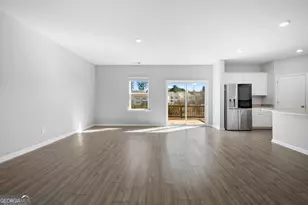 4646 Waxwing St, Hoschton, GA 30548 - Photo 9