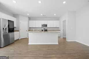 4646 Waxwing St, Hoschton, GA 30548 - Photo 11