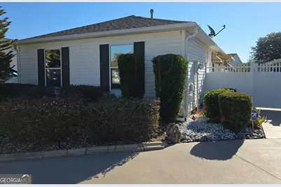 17885 SE 91st Freedom Court, The Villages, FL 32162 - Photo 3