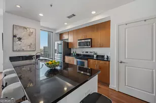565 Peachtree Street NE, Atlanta, GA 30308 - Photo 9