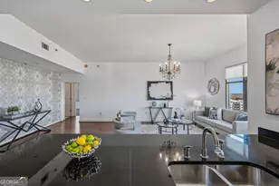 565 Peachtree Street NE, Atlanta, GA 30308 - Photo 11