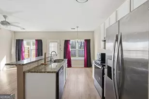 5100 Windsor Forrest Ln, College Park, GA 30349 - Photo 11