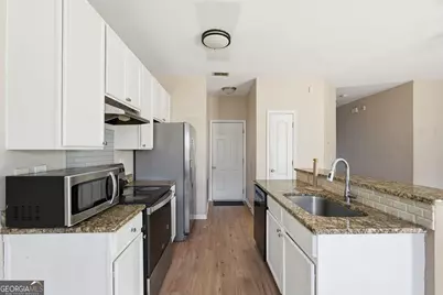 5100 Windsor Forrest Lane, College Park, GA 30349 - Photo 9